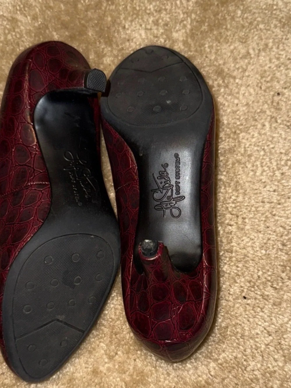 Life Stride Women's Wine Croc-Embossed Rounded Toe Pumps